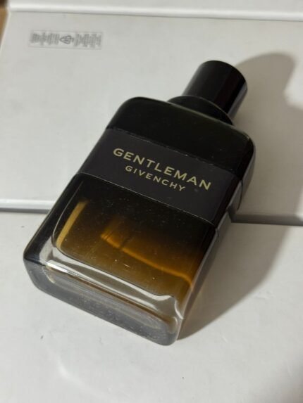 Givenchy Gentleman Reserve Privee EDP
